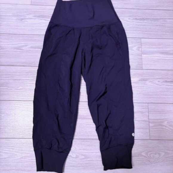 Lululemon High Waisted Navy Blue Studio Capri - Picture 1 of 4